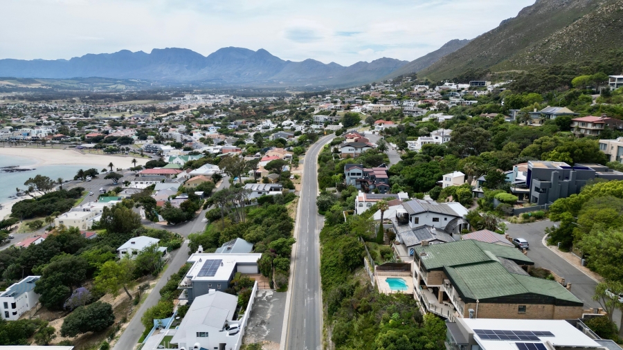 3 Bedroom Property for Sale in Mountainside Western Cape